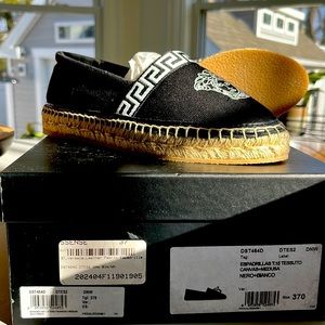 Women black and white Medusa Canvas Espadrille